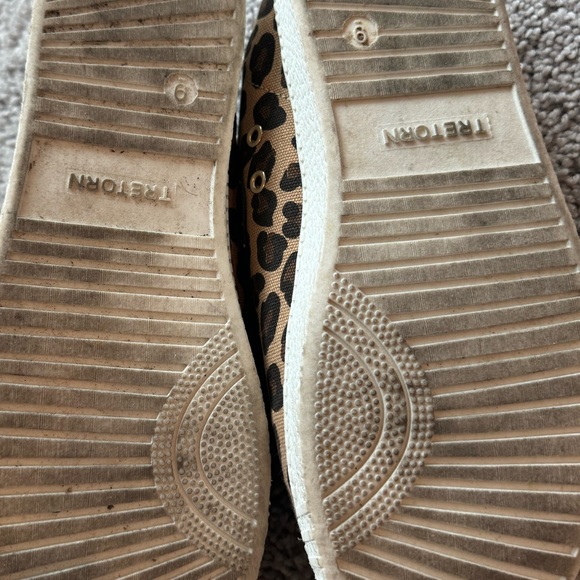 Tretorn leopard mule sneaker- size 9 - Picture 4 of 5